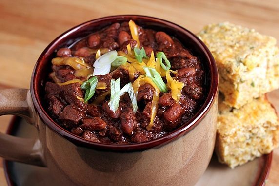 Thick & Hearty Steak Chili with cornbread