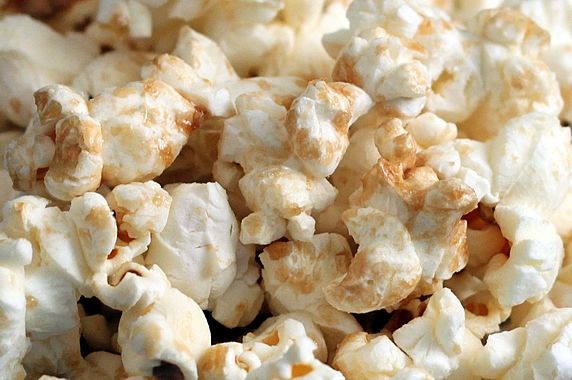 zoom on popcorn