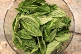 basil whole