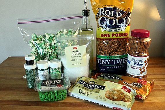 Green Popcorn Party Mix