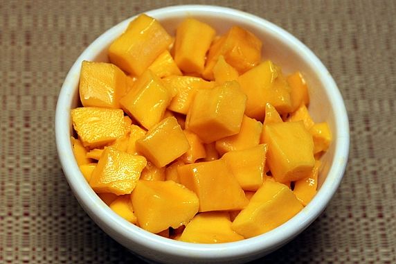 How to Cut a Mango - Immaculate Bites