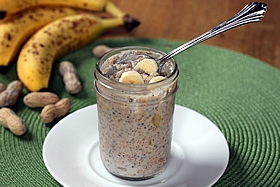 Refrigerator Oatmeal--6 no-cook flavors. Make ahead in individual mason jars for a quick, healthy grab-and-go breakfast. www.theyummylife.com/Refrigerator_Oatmeal #refrigeratoroatmeal #nocook #breakfastideas #masonjaroatmeal #oatmealrecipes #makeahead