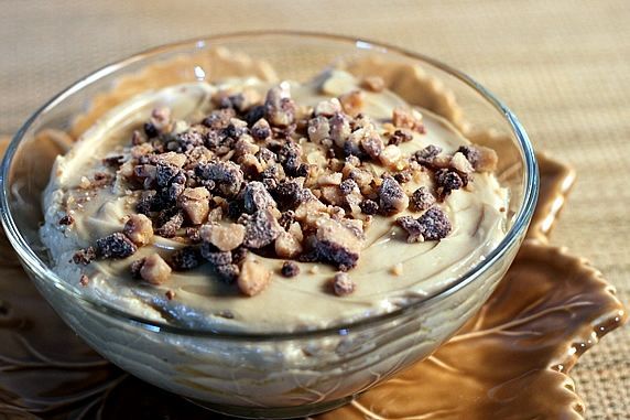 caramel in bowl